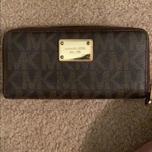 Michael Kors wallet
